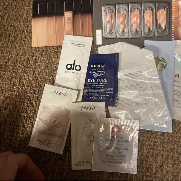 Bundle of samples and more - Picture 8 of 14